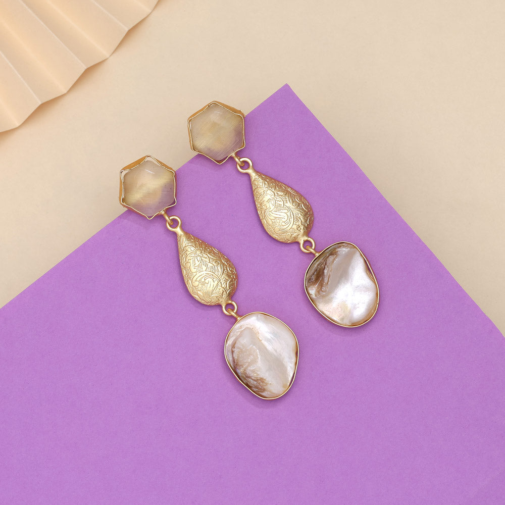 Classic White Color Amrapali Earrings - Preyans.com