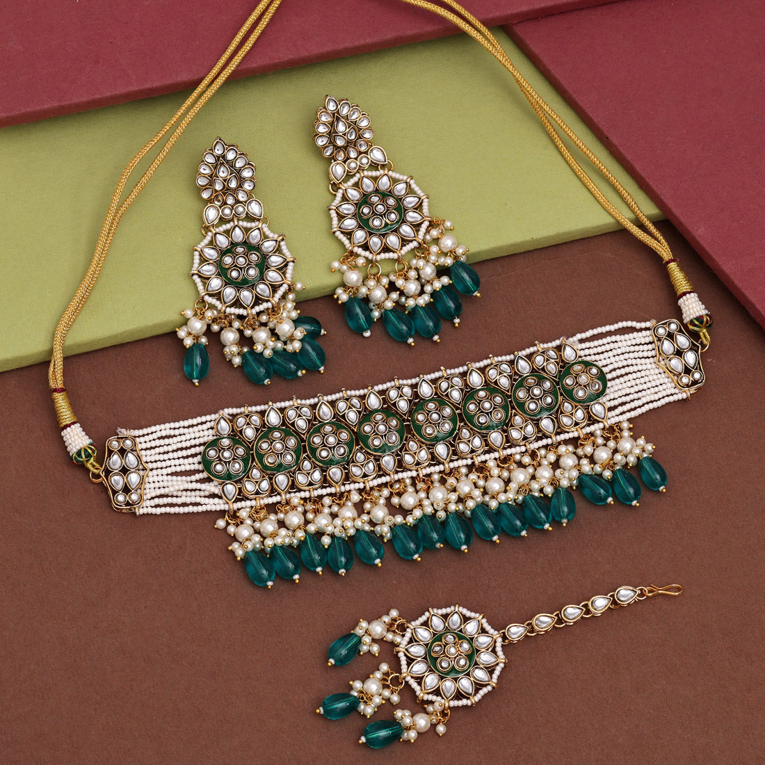 Rama Green Color Choker Kundan Necklace Set (KN1430RGRN) - preyans.com