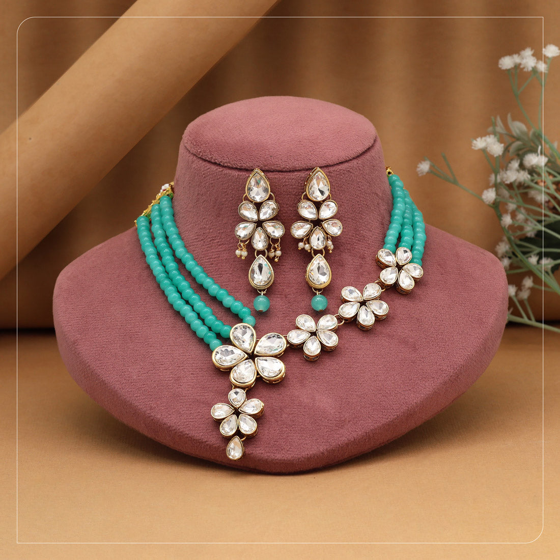 Rama Green Color Kundan Necklace Set (KN819RGRN) – Preyans