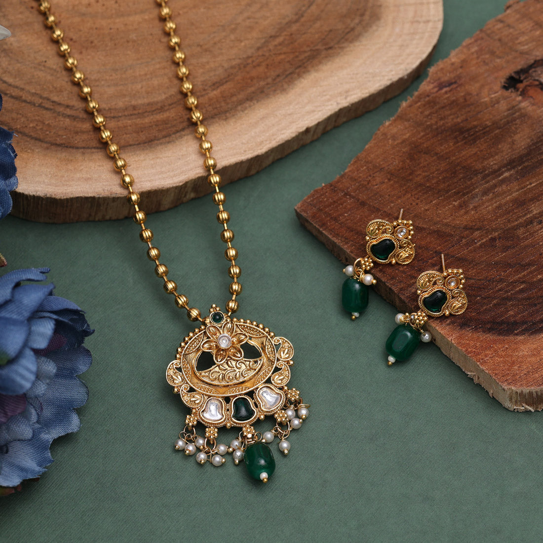 Green Color Kundan Pendant Set (PLKP179GRN) - preyans.com