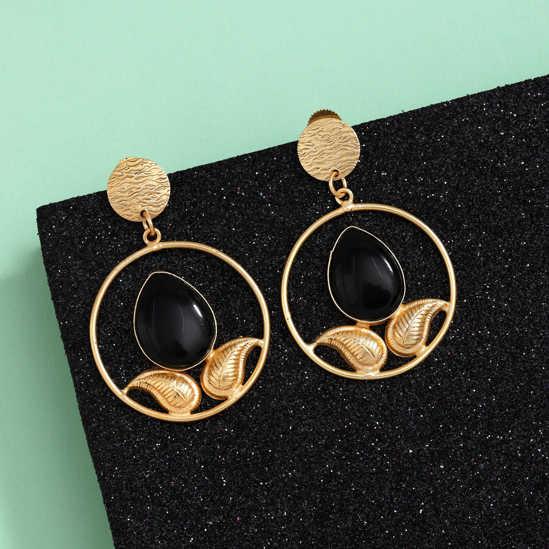 Sleek Black Color Amrapali Earrings - Preyans.com