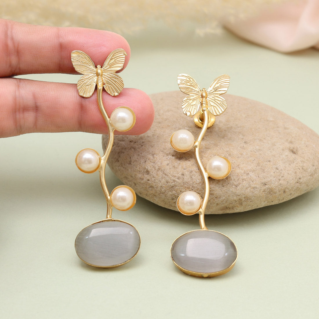 Sophisticated Grey Color Amrapali Earrings - Preyans.com