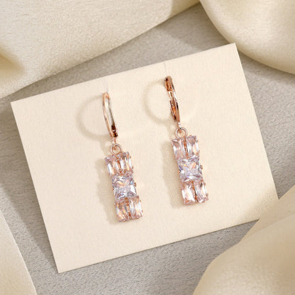 White Color Antique Stone Earrings With Intricate Filigree And Stone Settings - Preyans.com