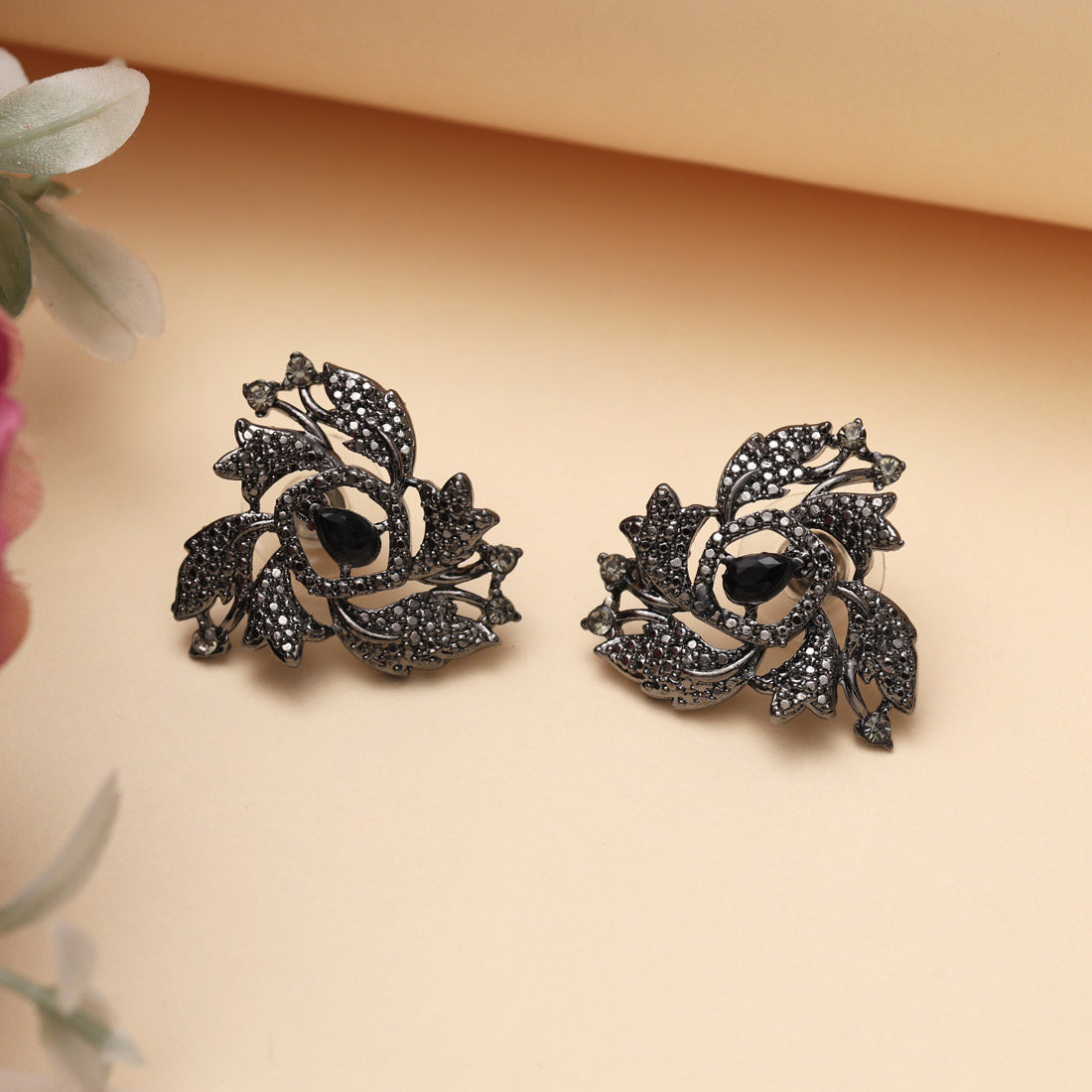 Black Color Black Antique Earrings (DRKDE172BLK) - Preyans.com