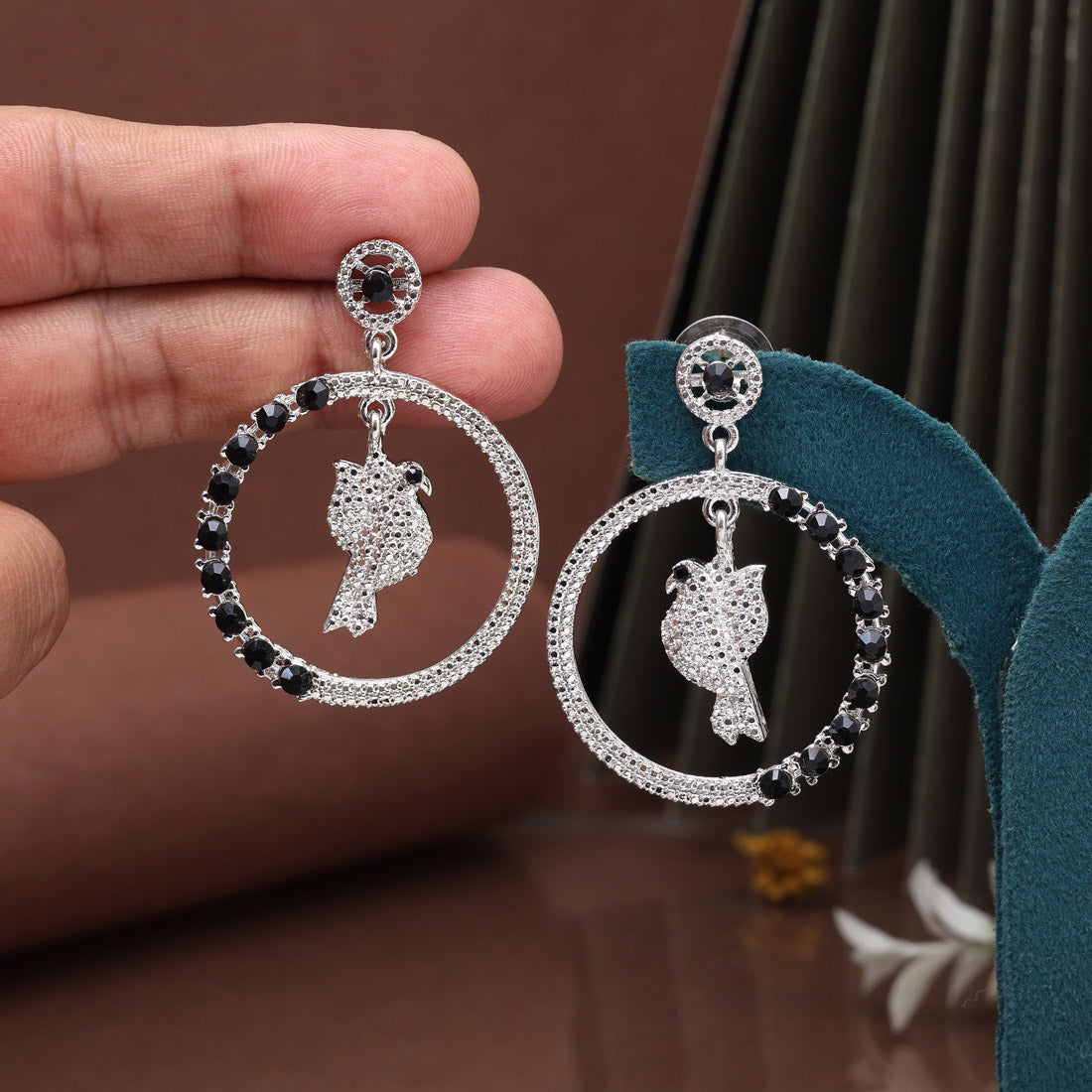 Sleek Black Color Fashion Earrings - Preyans.com