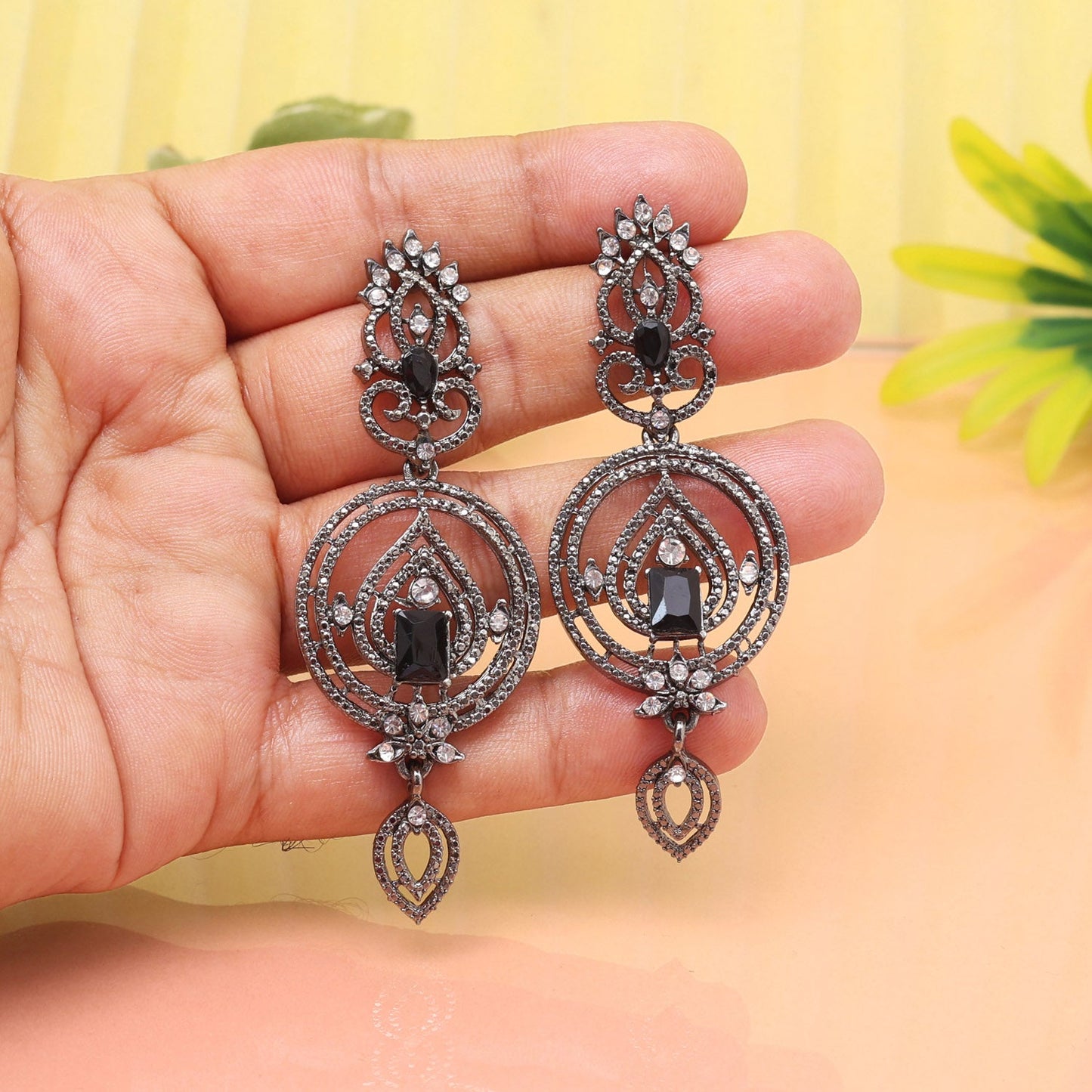 Midnight Black Color Fashion Earrings That Add Drama And Elegance Fast - Preyans.com