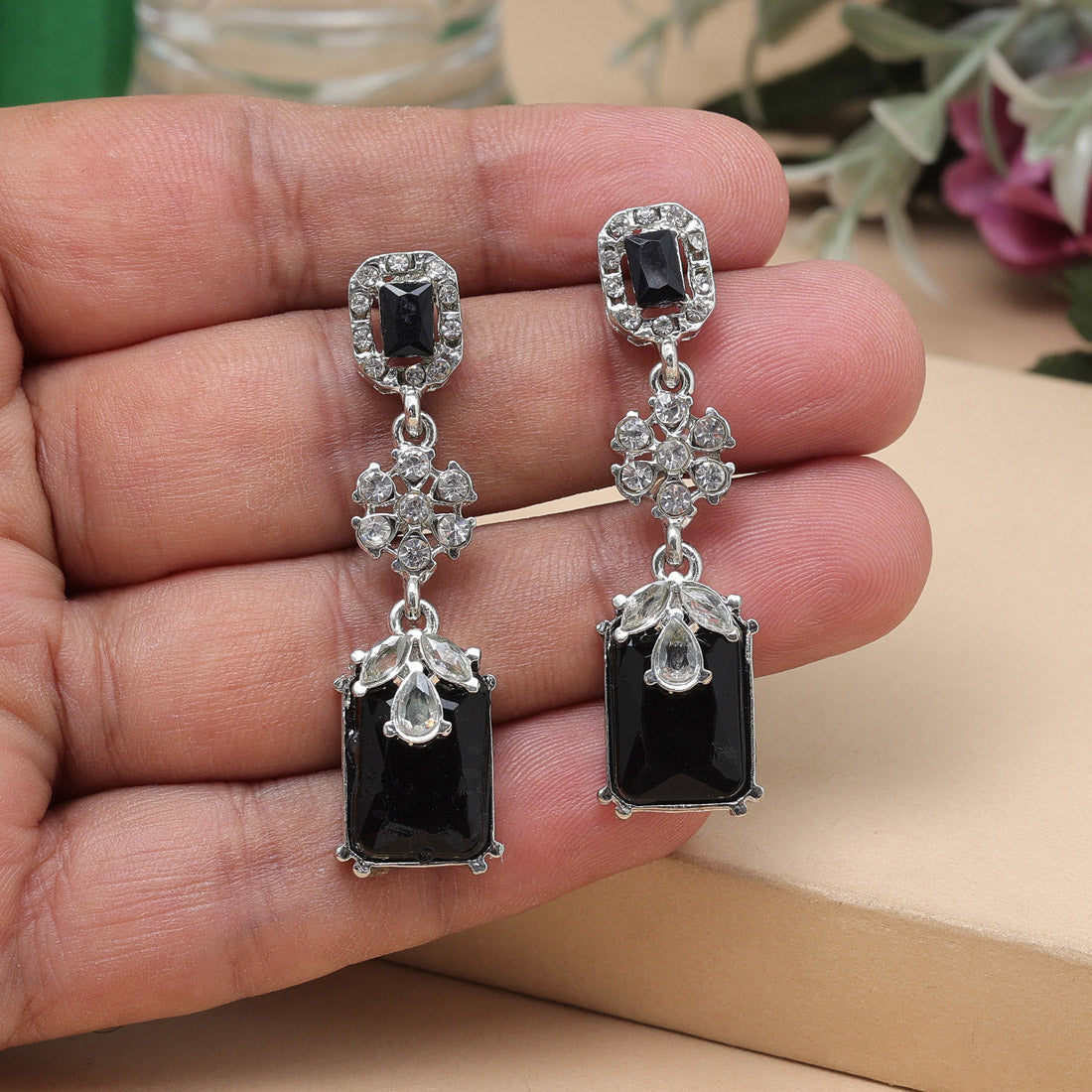 Black Color Fashion Earrings In Unique Geometric Cut For Girls - Preyans.com