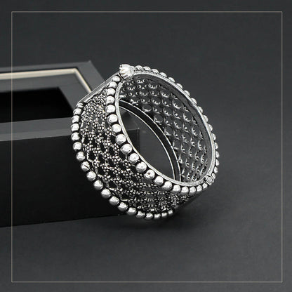 Silver Color Oxidised Bracelet (GSB155SLV) - Preyans.com