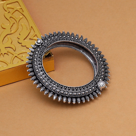 Silver Color Oxidised Bracelet (GSB339SLV) - Preyans.com