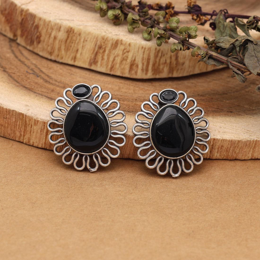 Black Color Monalisa Stone Oxidised Earrings (GSE2833BLK) - Preyans.com