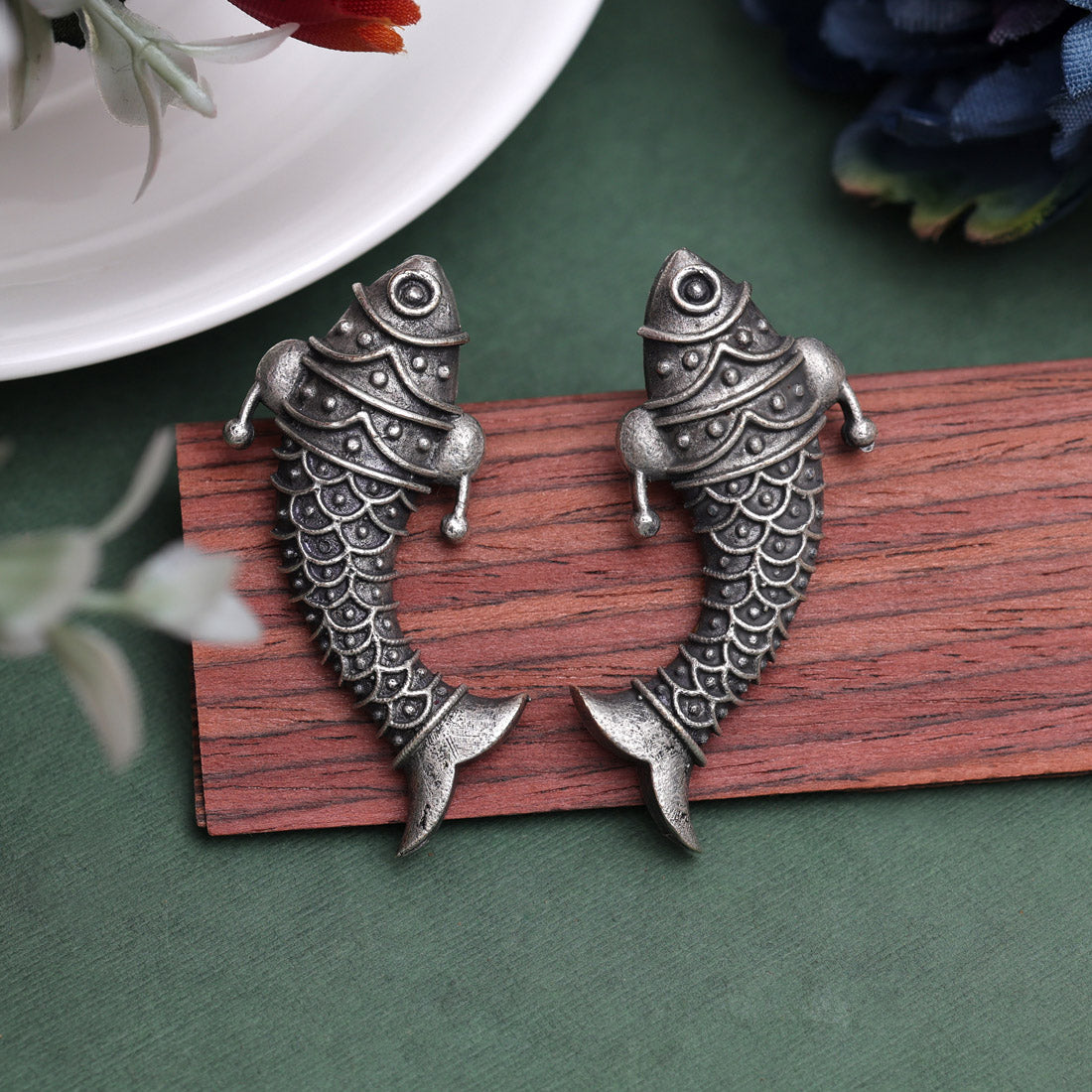 Silver Color Fish Design Oxidised Earrings (GSE2933SLV) - preyans.com