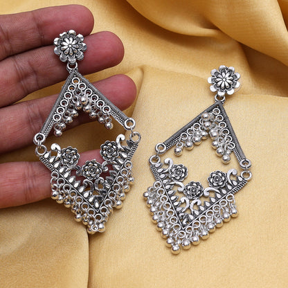 Silver Color Oxidised Earrings (GSE3017SLV) - Preyans.com