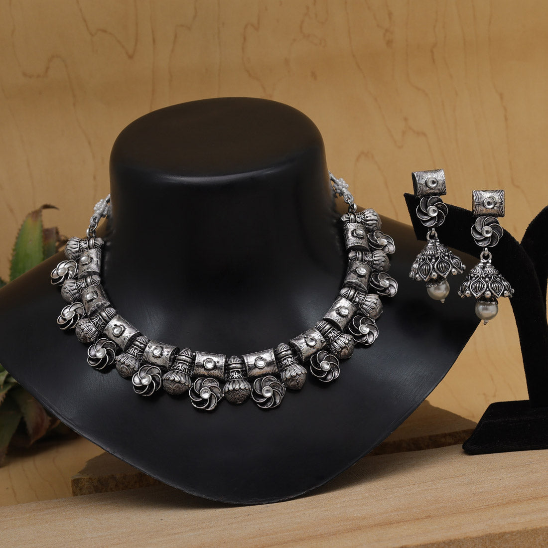 Silver Color Oxidised Necklace Set (GSN2021SLV) - Preyans.com