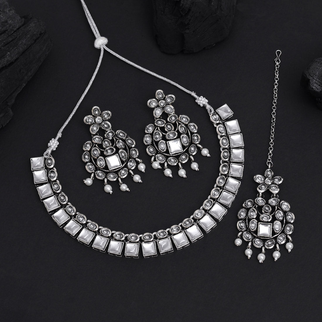 Silver Color Oxidised Kundan Necklace Set (GSN2026SLV) - Preyans.com