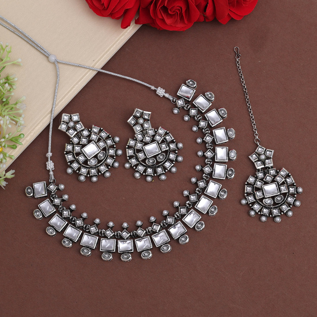 Silver Color Oxidised Kundan Necklace Set (GSN2027SLV) - Preyans.com