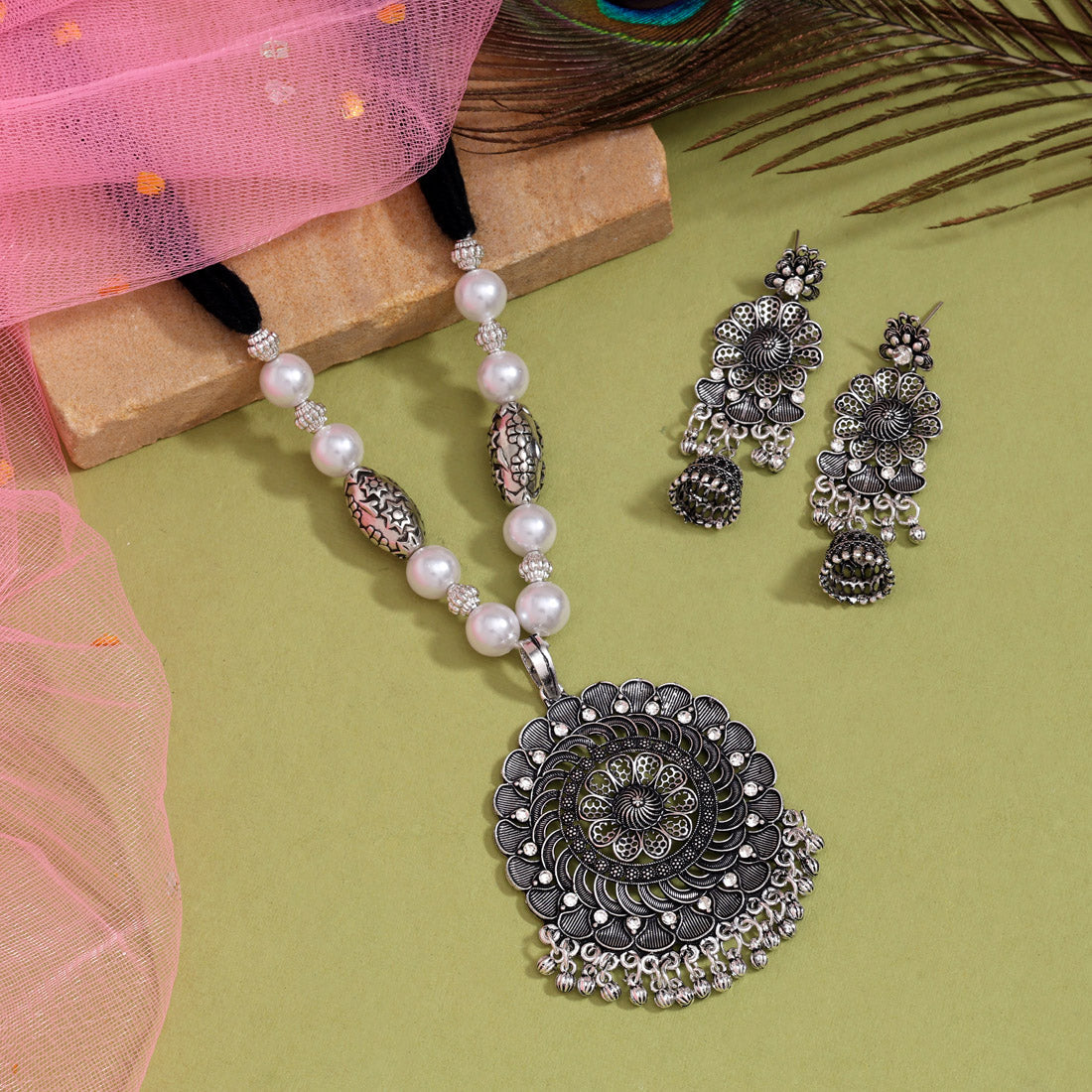 Silver Color Oxidised Necklace Set (GSN2051SLV) - Preyans.com