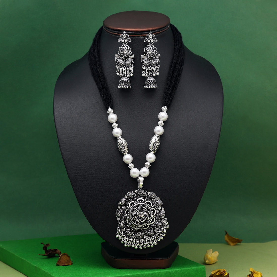 Silver Color Oxidised Necklace Set (GSN2052SLV) - Preyans.com