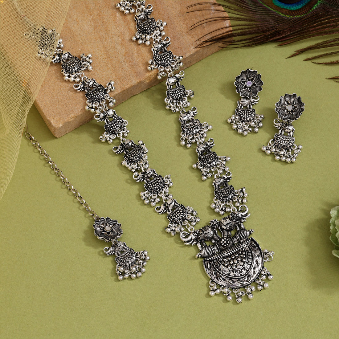 Silver Color Oxidised Necklace Set (GSN2055SLV) - Preyans.com