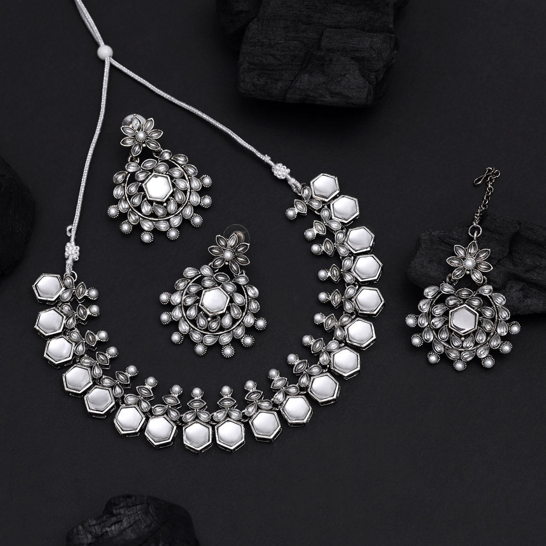 Silver Color Oxidised Necklace Set (GSN2069SLV) - Preyans.com