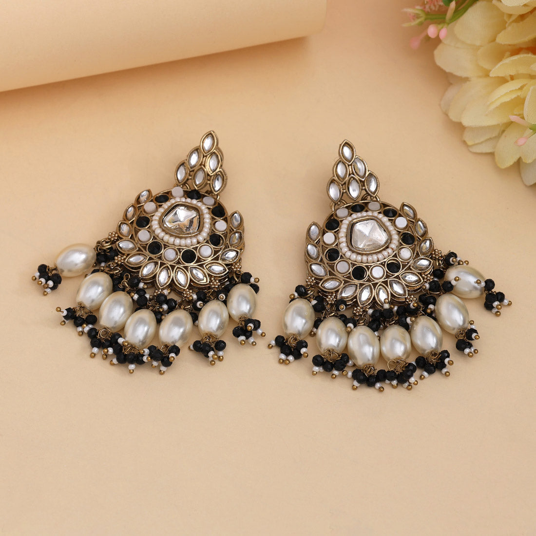 Black Color Kundan Earrings (KDE1007BLK) - eindiawholesale.com