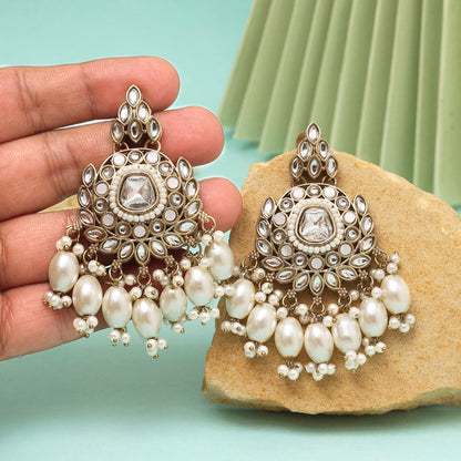 White Color Kundan Earrings (KDE1007WHT) - eindiawholesale.com