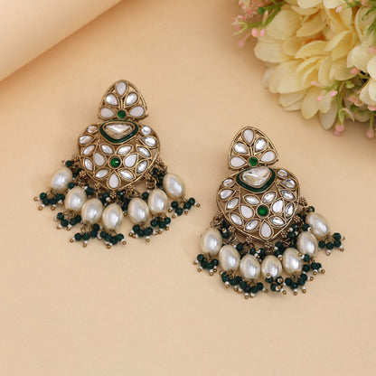 Green Color Kundan Earrings (KDE1008GRN) - eindiawholesale.com