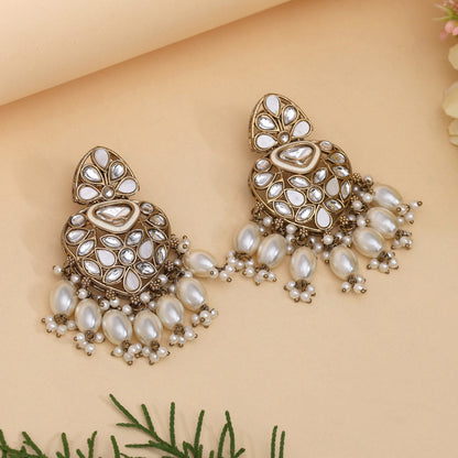 White Color Kundan Earrings (KDE1008WHT) - eindiawholesale.com