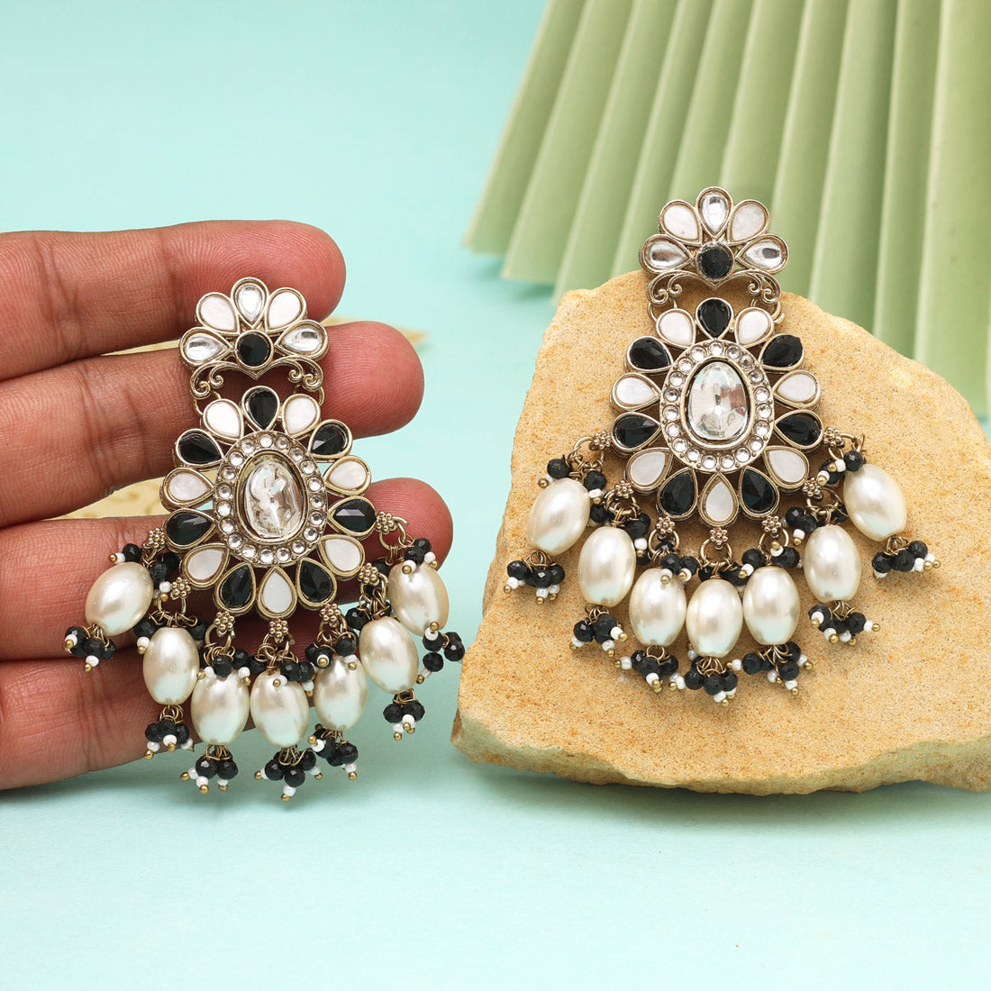 Black Color Kundan Earrings (KDE1010BLK) - eindiawholesale.com