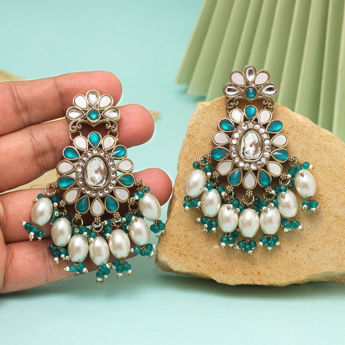 Rama Green Color Kundan Earrings (KDE1010RGRN) - eindiawholesale.com