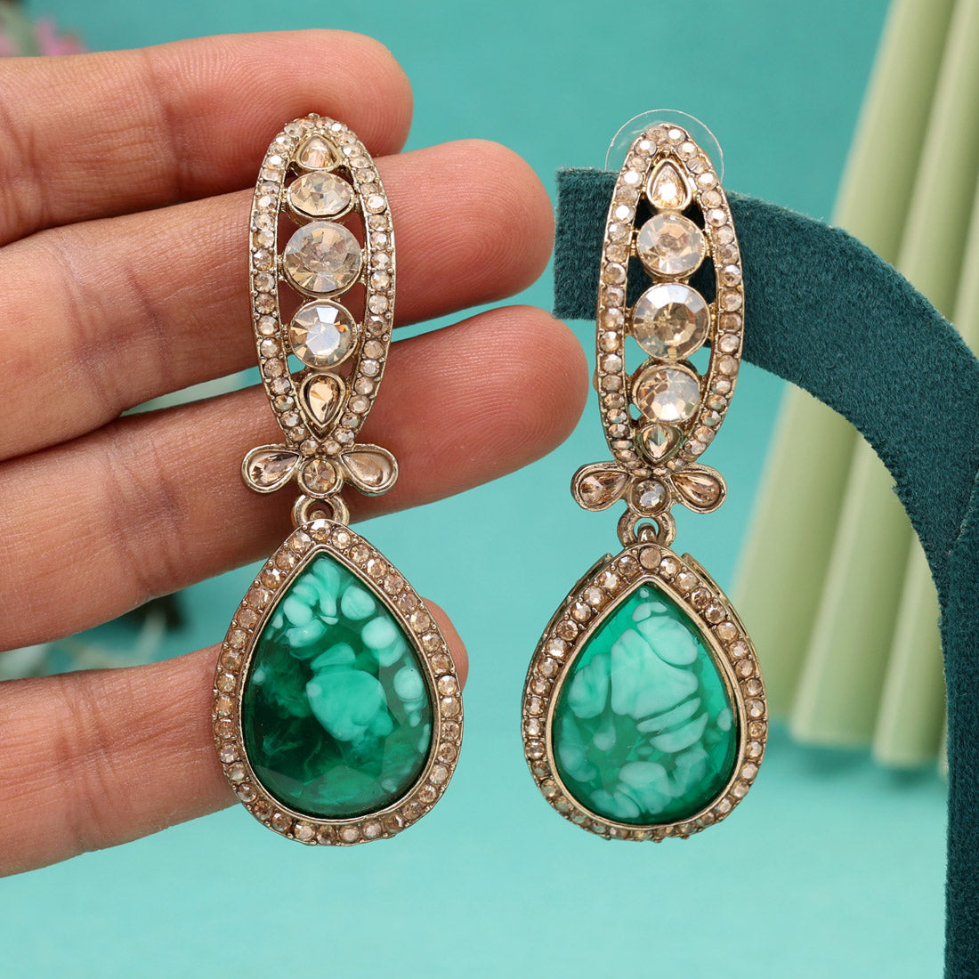 Light Green Color Kundan Earrings (KDE1013LGRN) - Preyans.com