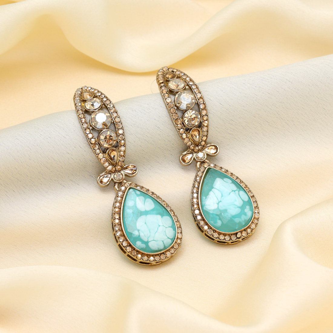 Sky Blue Color Kundan Earrings (KDE1013SBLU) - Preyans.com