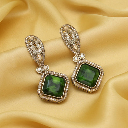 Green Color Kundan Earrings (KDE1014GRN) - Preyans.com