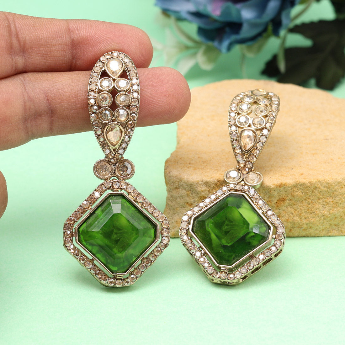 Green Color Kundan Earrings (KDE1014GRN) - Preyans.com