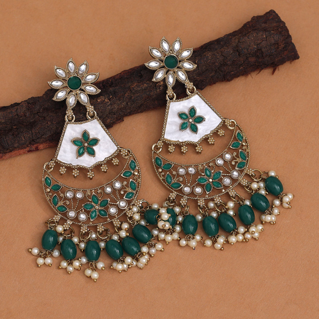 Green Color Kundan Earrings (KDE916GRN) - preyans.com