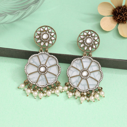 White Color Mother Of Pearl Kundan Earrings (KDE973WHT) - preyans.com