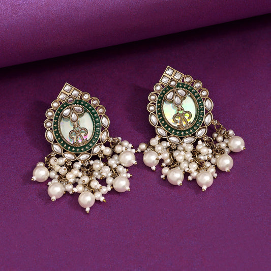 White & Green Color Kundan Earrings (KDE976WHTGRN) - Preyans.com