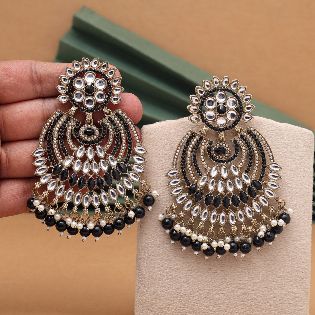 Black Color Kundan Pakistani Earrings (KDE981BLK) - Preyans.com