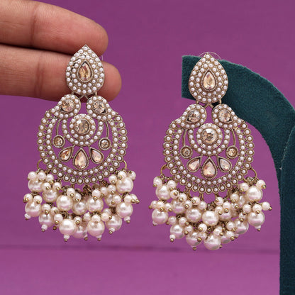 Gold Color Kundan Pakistani Earrings (KDE994GLD) - Preyans.com