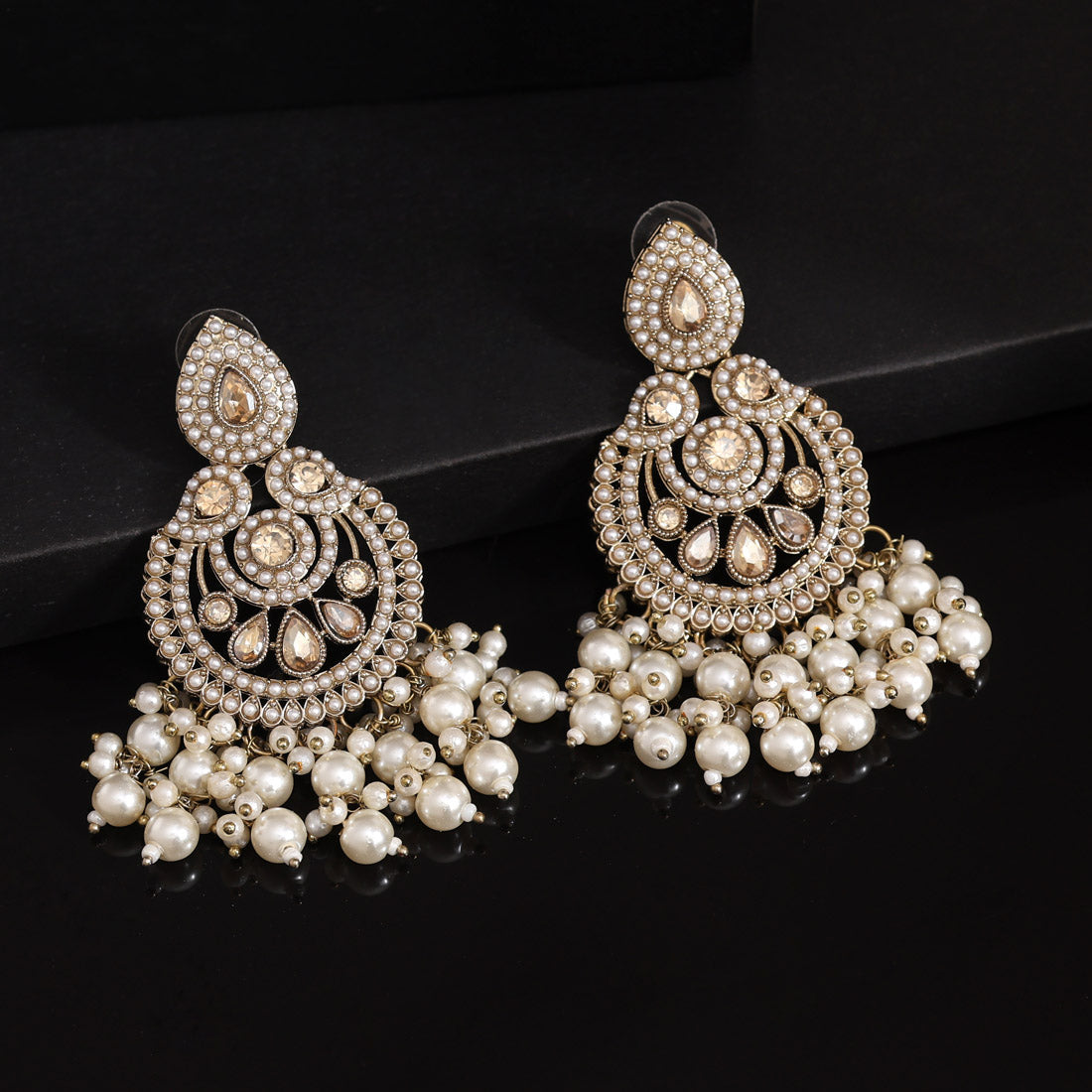 Gold Color Kundan Pakistani Earrings (KDE994GLD) - Preyans.com