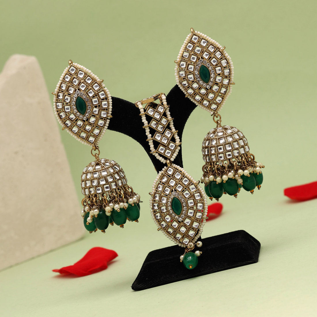 Green Color Kundan Earrings With Maang Tikka (KDTE539GRN) - preyans.com