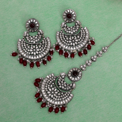 Maroon Color Kundan Earrings With Maang Tikka (KDTE546MRN) - preyans.com