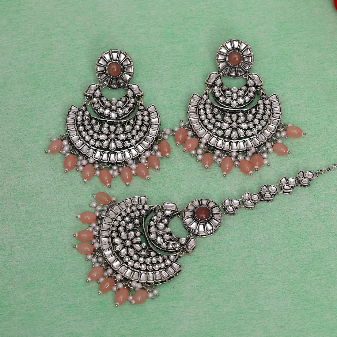 Peach Color Kundan Earrings With Maang Tikka (KDTE546PCH) - preyans.com