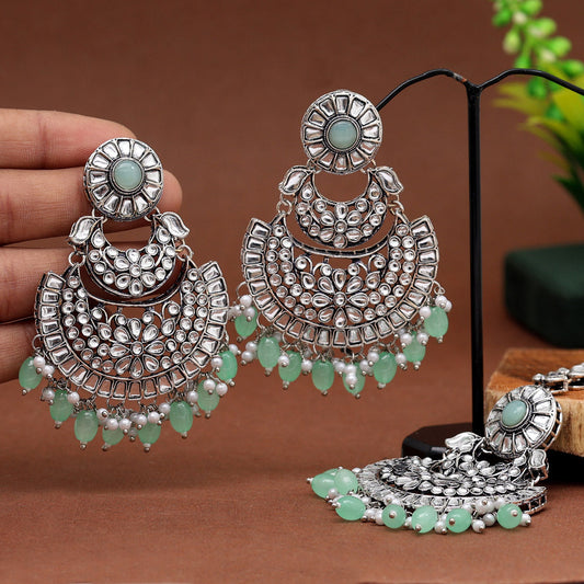 Pista Green Color Kundan Earrings With Maang Tikka (KDTE546PGRN) - preyans.com