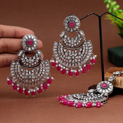 Rani Color Kundan Earrings With Maang Tikka (KDTE546RNI) - preyans.com