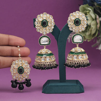 Black Color Kundan Earrings With Maang Tikka (KDTE555BLK) - preyans.com