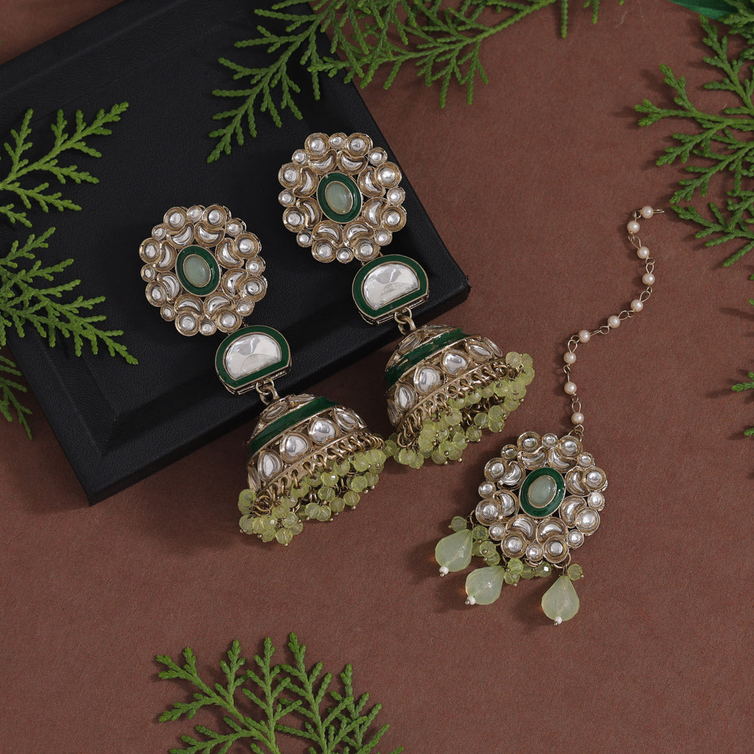 Pista Green Color Kundan Earrings With Maang Tikka (KDTE556PGRN) - preyans.com