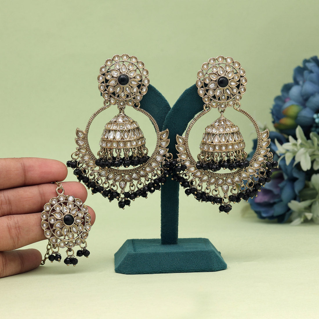 Black Color Kundan Earrings With Maang Tikka (KDTE562BLK) - preyans.com