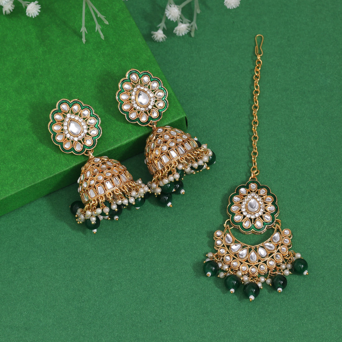 Green Color Kundan Earrings With Maang Tikka (KDTE569GRN - preyans.com