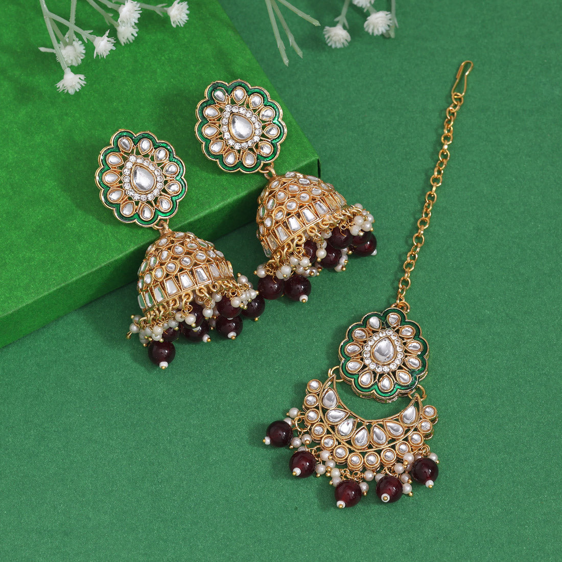 Maroon Color Kundan Earrings With Maang Tikka (KDTE569MRN - preyans.com