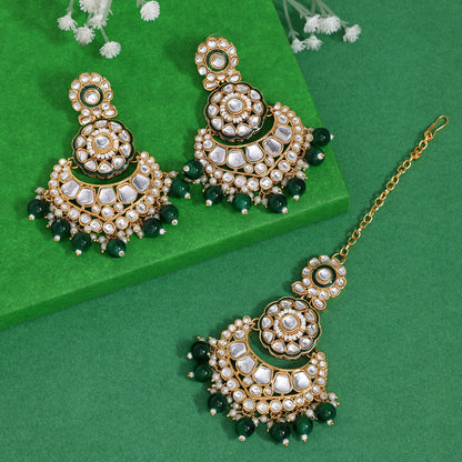 Green Color Kundan Earrings With Maang Tikka (KDTE570GRN - preyans.com